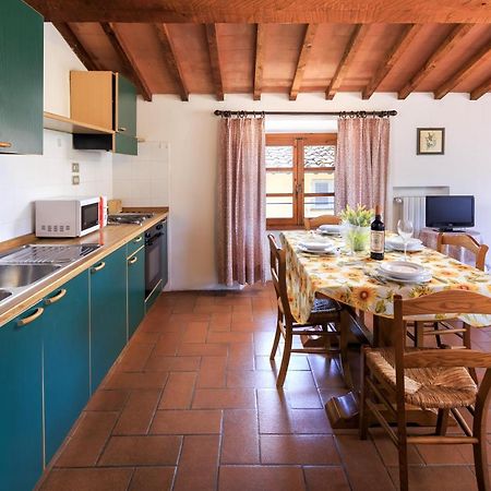Agriturismo Fattoria Di Sommaia Каленцано Екстериор снимка