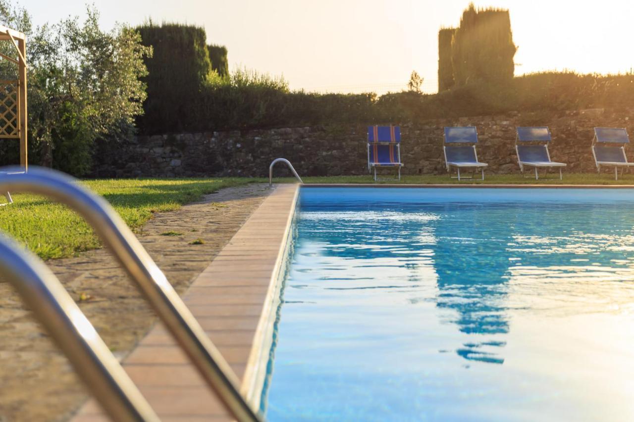 Agriturismo Fattoria Di Sommaia Каленцано Екстериор снимка