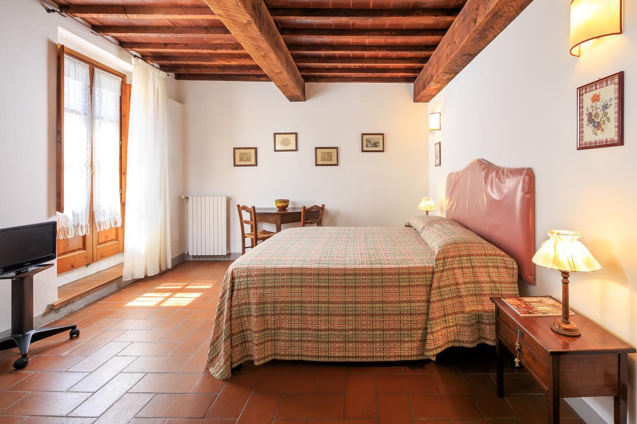 Agriturismo Fattoria Di Sommaia Каленцано Екстериор снимка