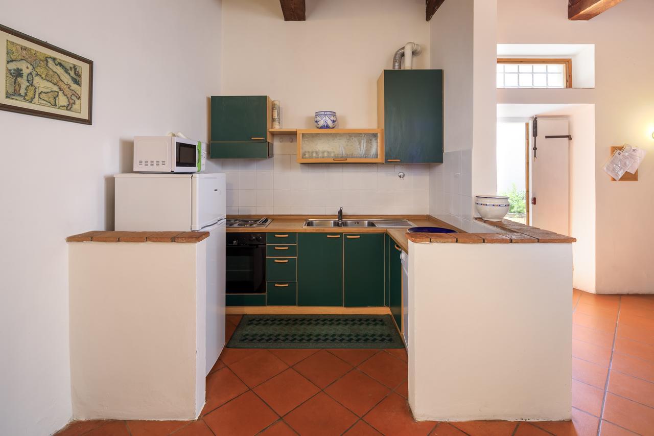 Agriturismo Fattoria Di Sommaia Каленцано Екстериор снимка