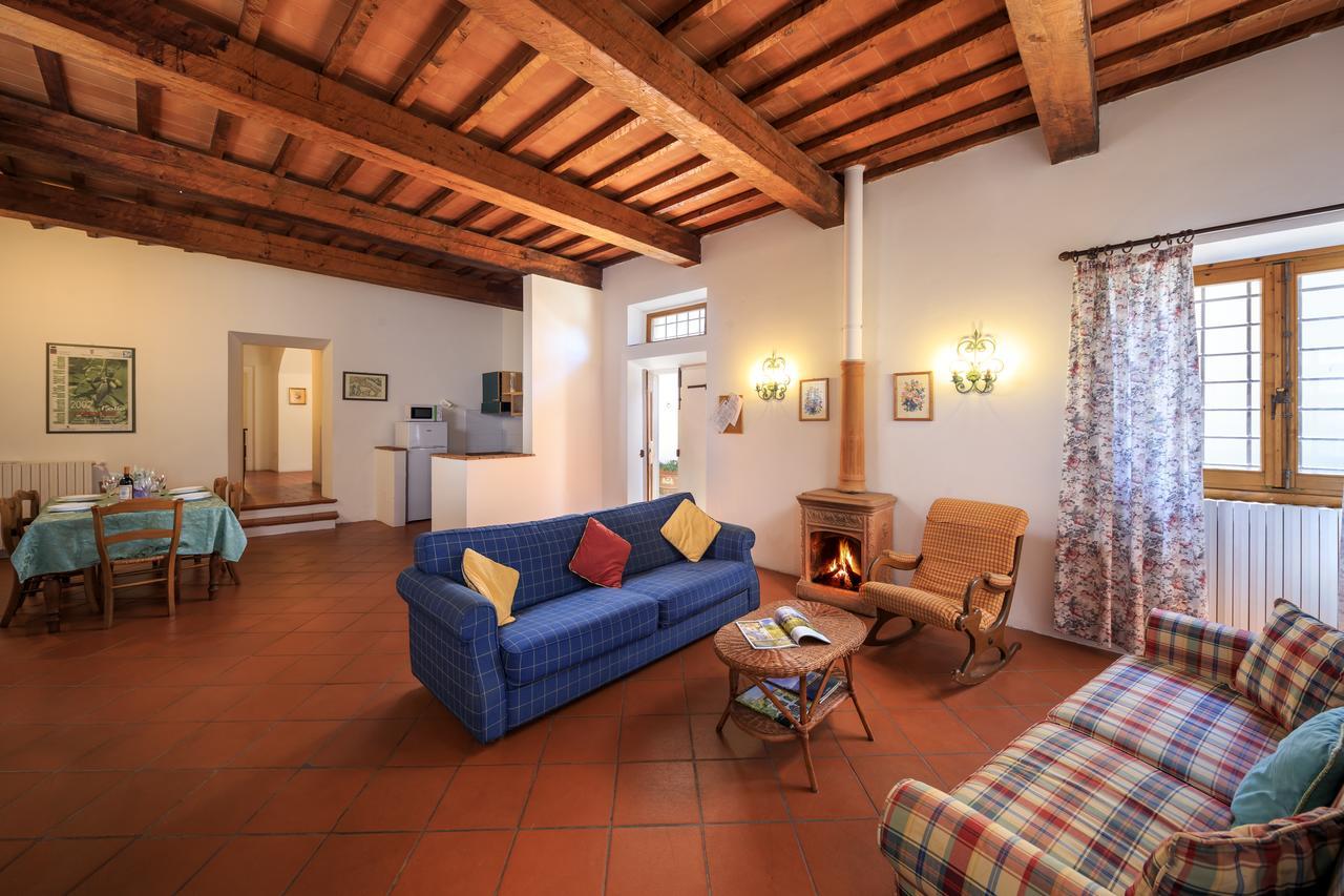 Agriturismo Fattoria Di Sommaia Каленцано Екстериор снимка