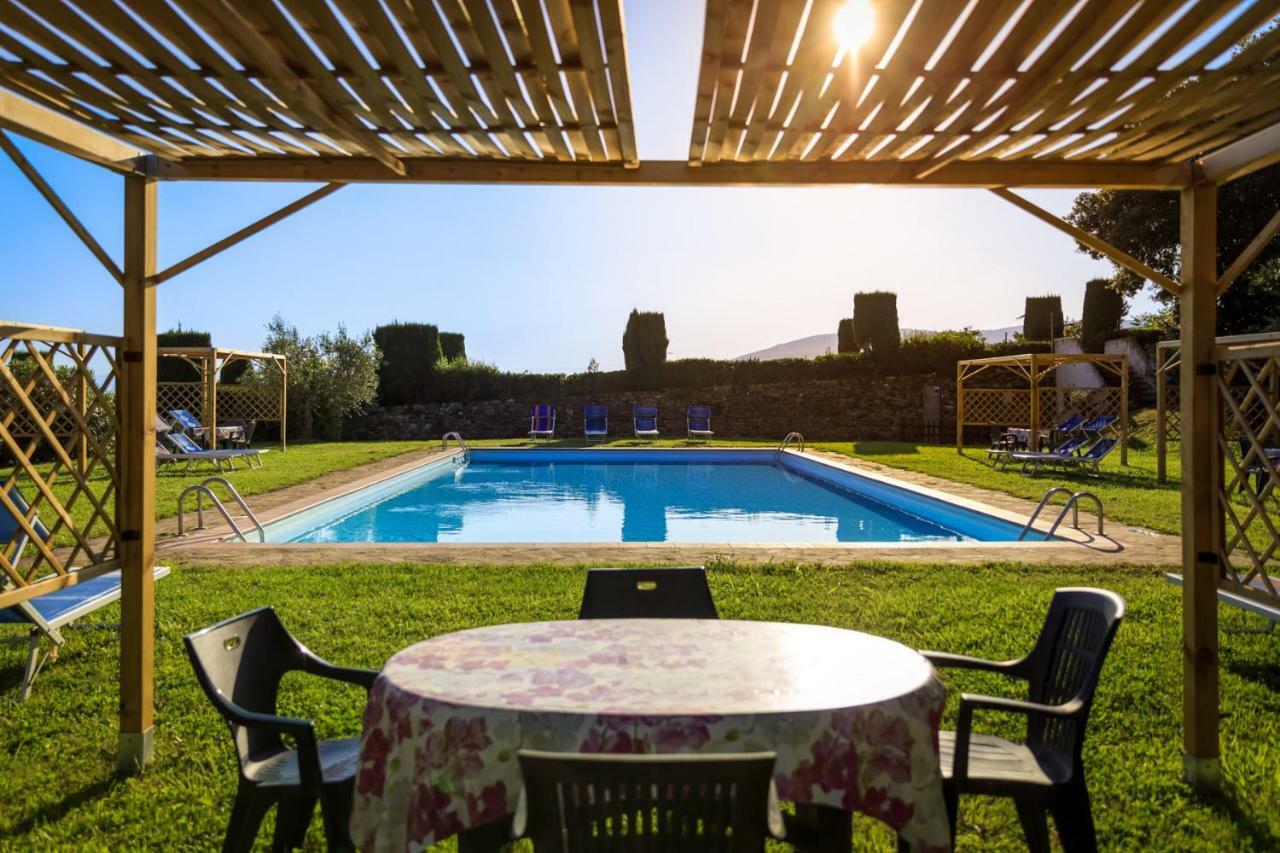 Agriturismo Fattoria Di Sommaia Каленцано Екстериор снимка